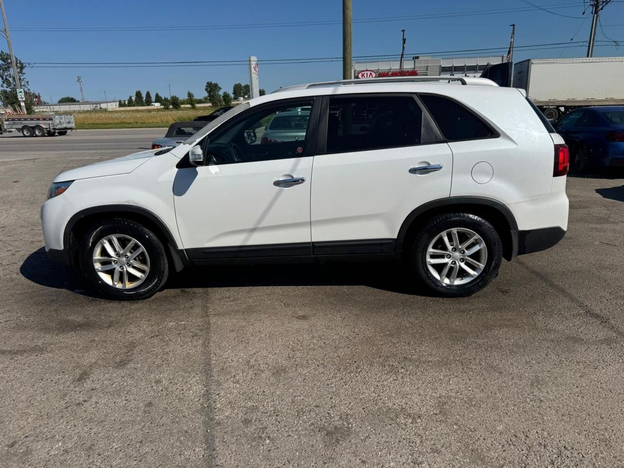 2014 Kia Sorento LX, RUNS GREAT, 4 CYLINDER, ALLOYS, AS IS SPECIAL Photo