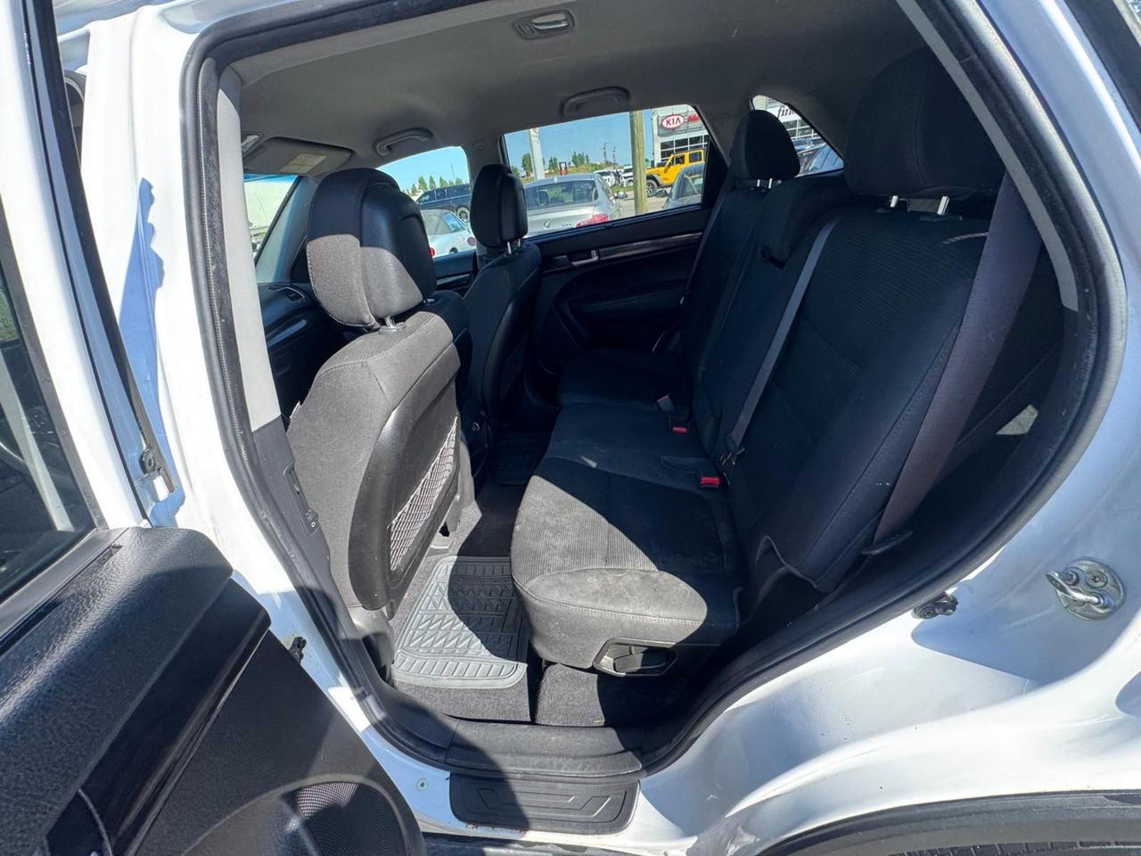 2014 Kia Sorento LX, RUNS GREAT, 4 CYLINDER, ALLOYS, AS IS SPECIAL Photo