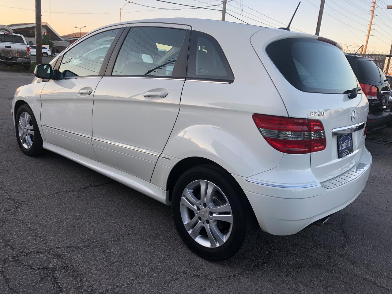 2009 Mercedes-Benz B-Class 4dr HB Photo