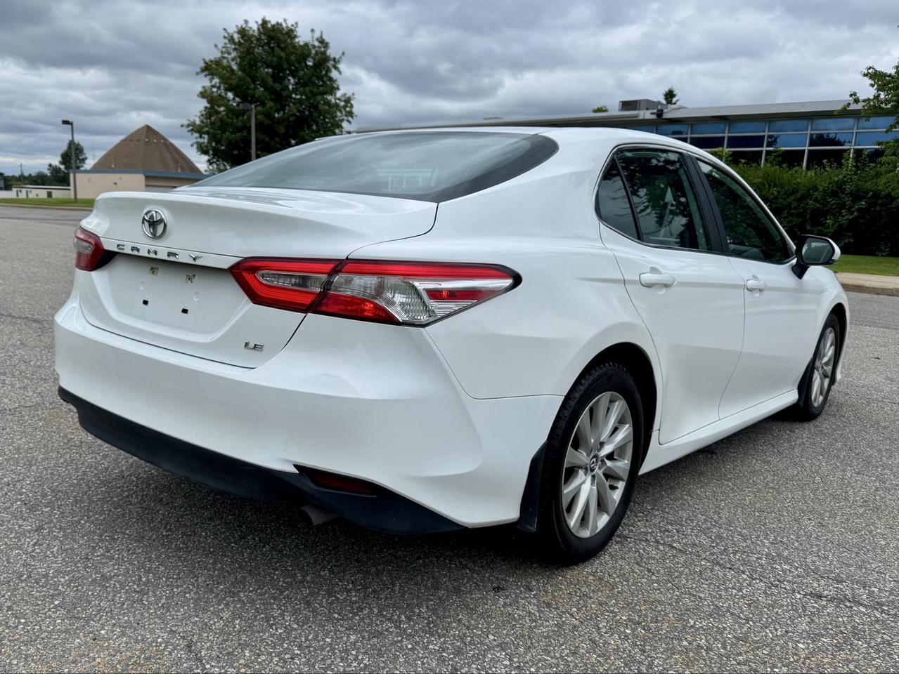 2020 Toyota Camry LE - Certified Photo