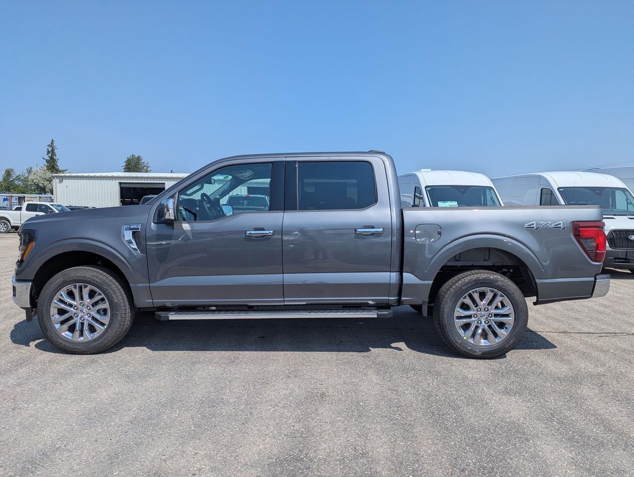 2026 Ford F-150 XLT SuperCrew 302A 4x4 Photo2