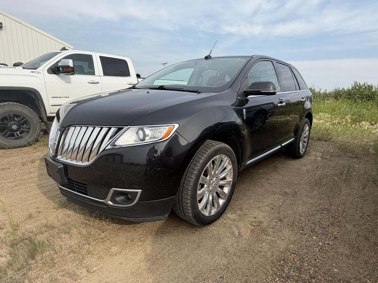 2014 Lincoln MKX MKX 3.7L Ti-VCT V6 Photo2