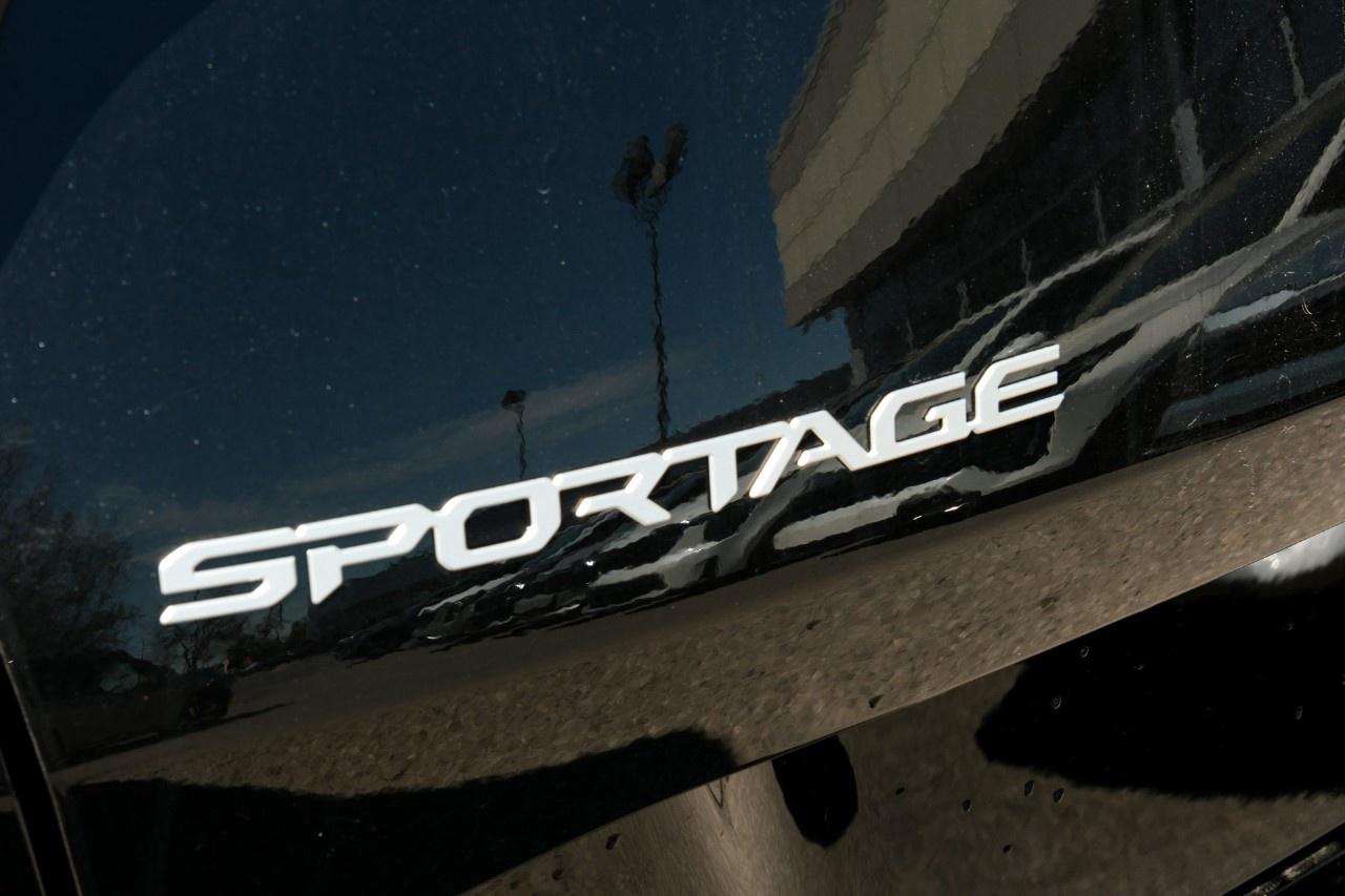 2027 Kia Sportage Hybrid SX AWD w/Red Interior Photo