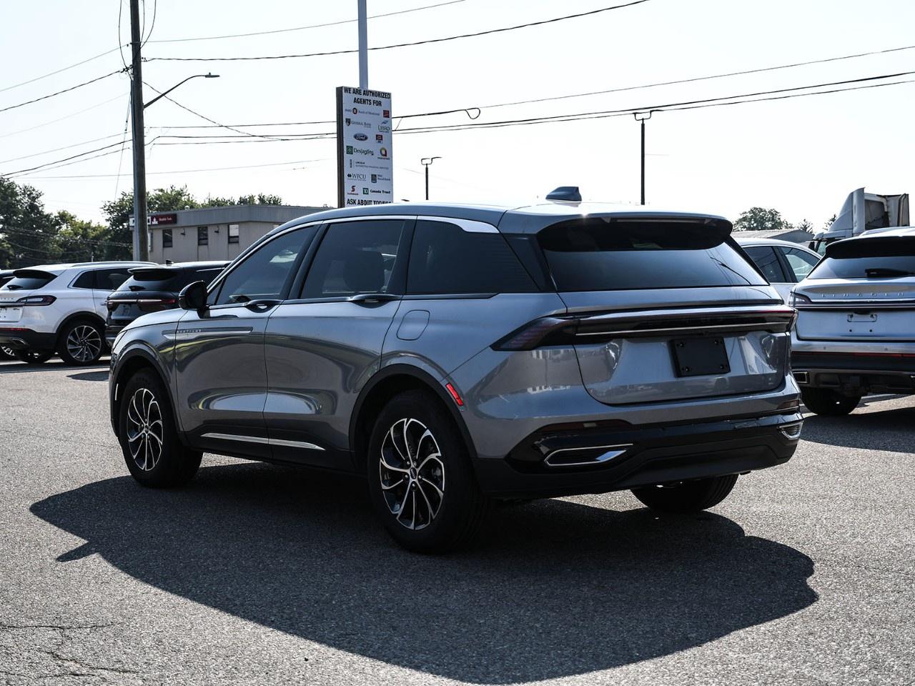2025 Lincoln Nautilus Premiere AWD Photo