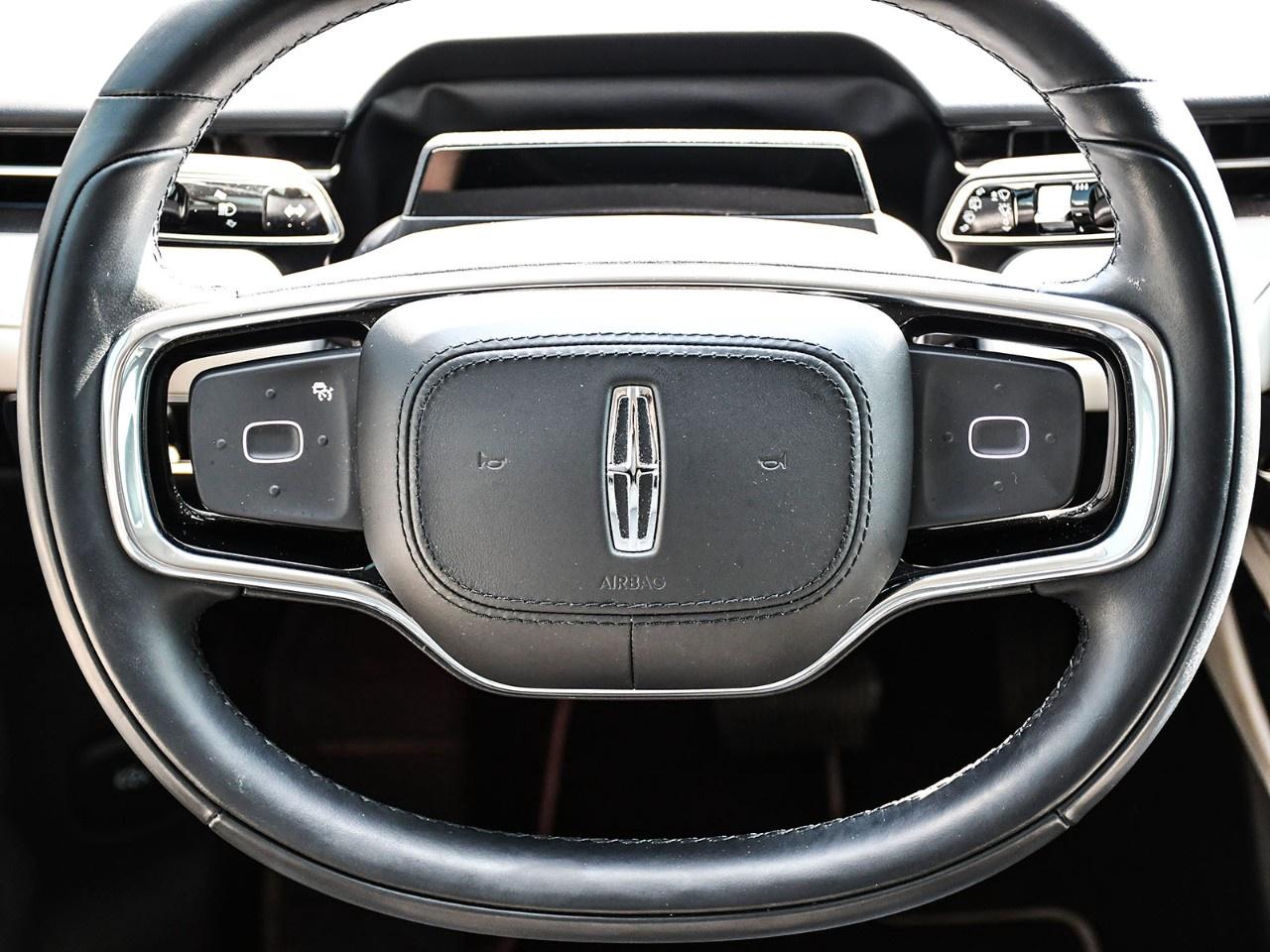 2025 Lincoln Nautilus Premiere AWD Photo