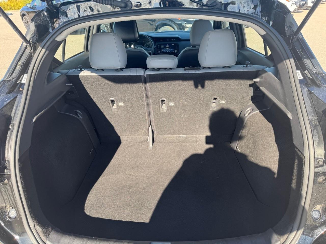 2024 Nissan Kicks SR FWD Photo