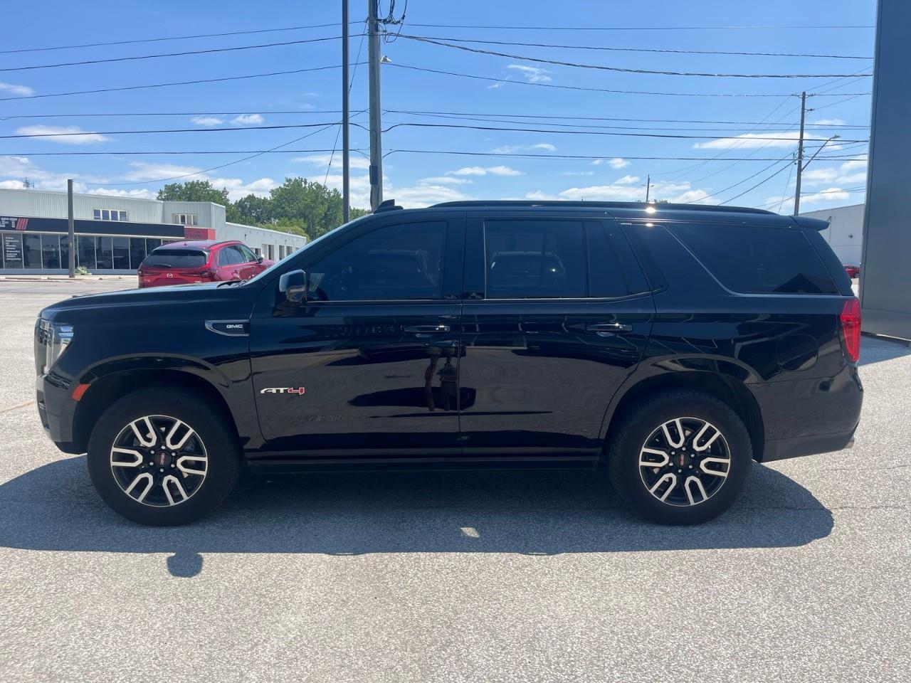 2024 GMC Yukon AT4 Adaptive Cruise Control | Panoramic Sunroof | Heated & Ventilated Front Seats Photo