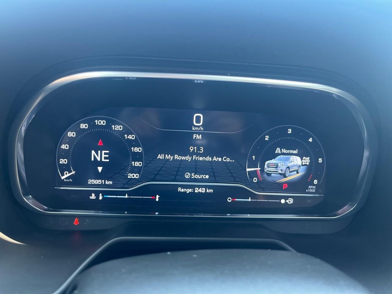 2024 GMC Yukon AT4 Adaptive Cruise Control | Panoramic Sunroof | Heated & Ventilated Front Seats Photo