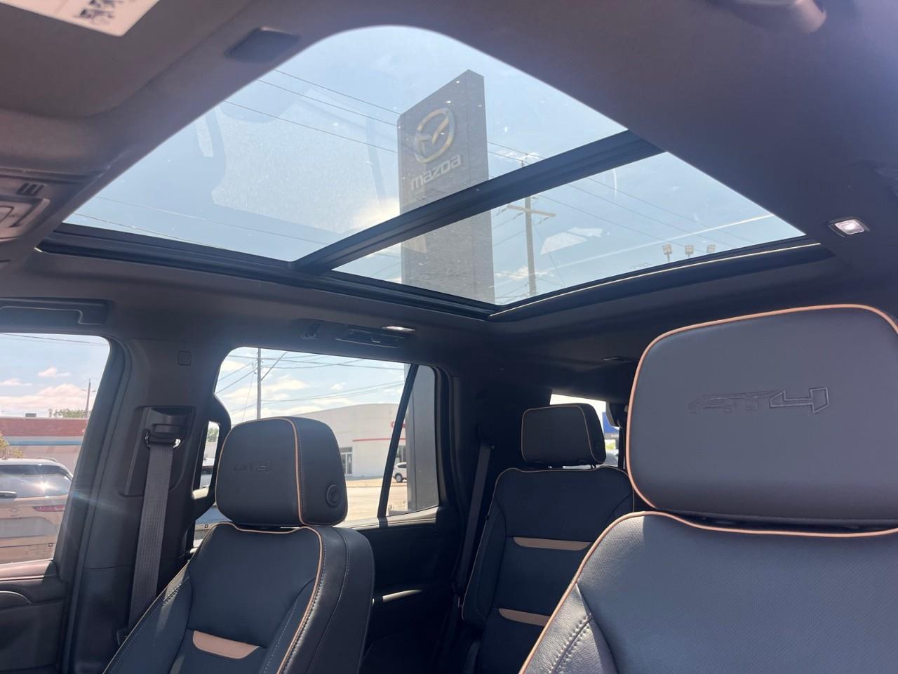 2024 GMC Yukon AT4 Adaptive Cruise Control | Panoramic Sunroof | Heated & Ventilated Front Seats Photo