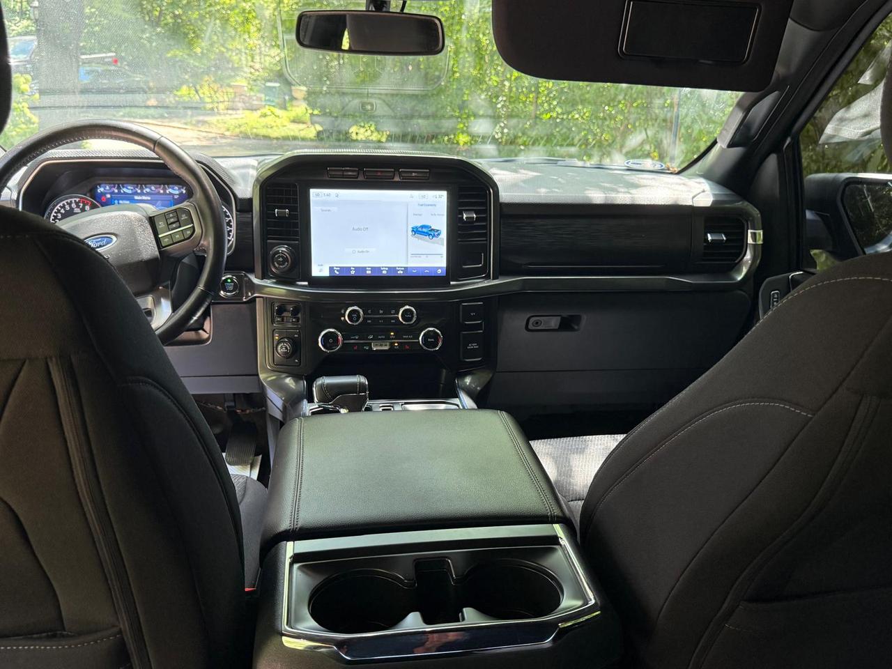 2022 Ford F-150 XLT 4WD SuperCrew 5.5' Box Photo