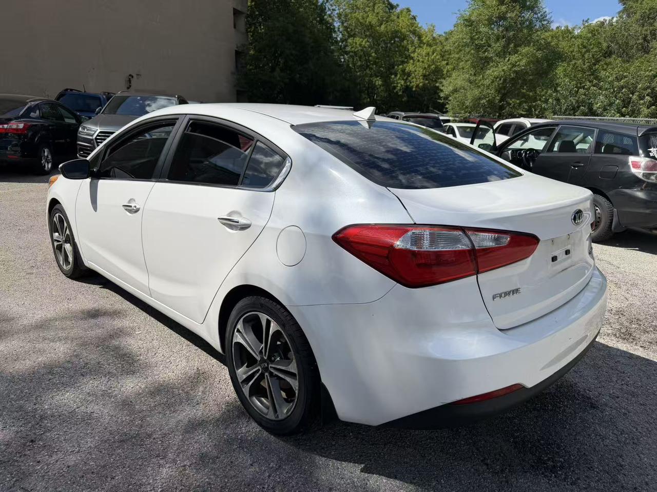 2014 Kia Forte 4dr Sdn Auto EX Photo