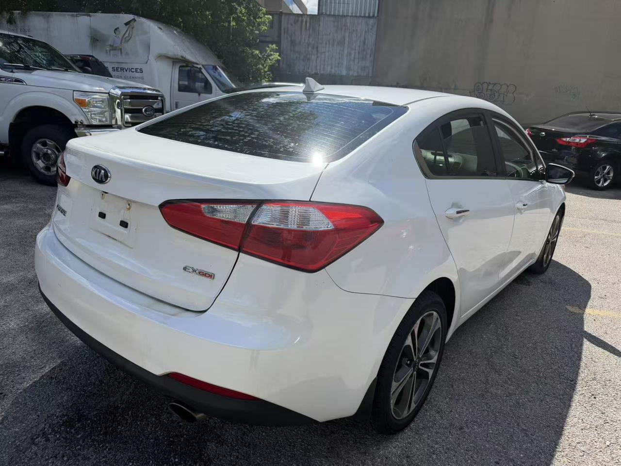2014 Kia Forte 4dr Sdn Auto EX Photo3