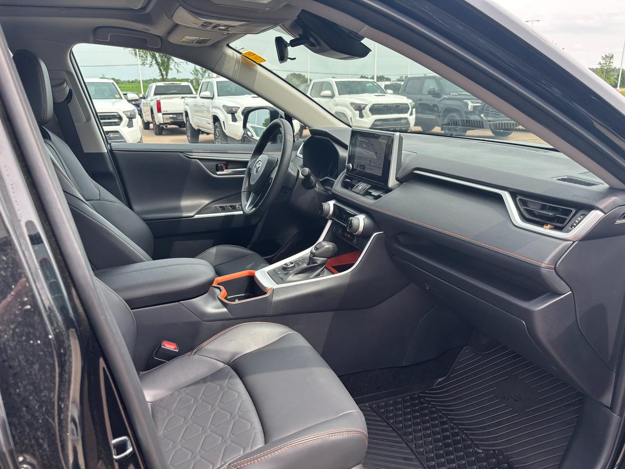 2025 Toyota RAV4 TRAIL Photo
