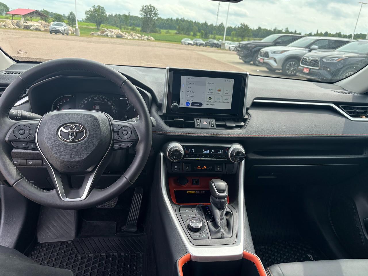 2025 Toyota RAV4 TRAIL Photo
