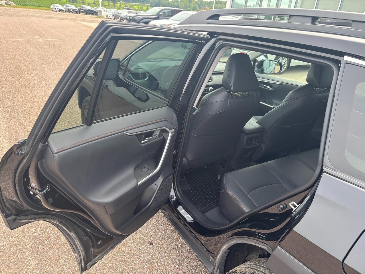 2025 Toyota RAV4 TRAIL Photo
