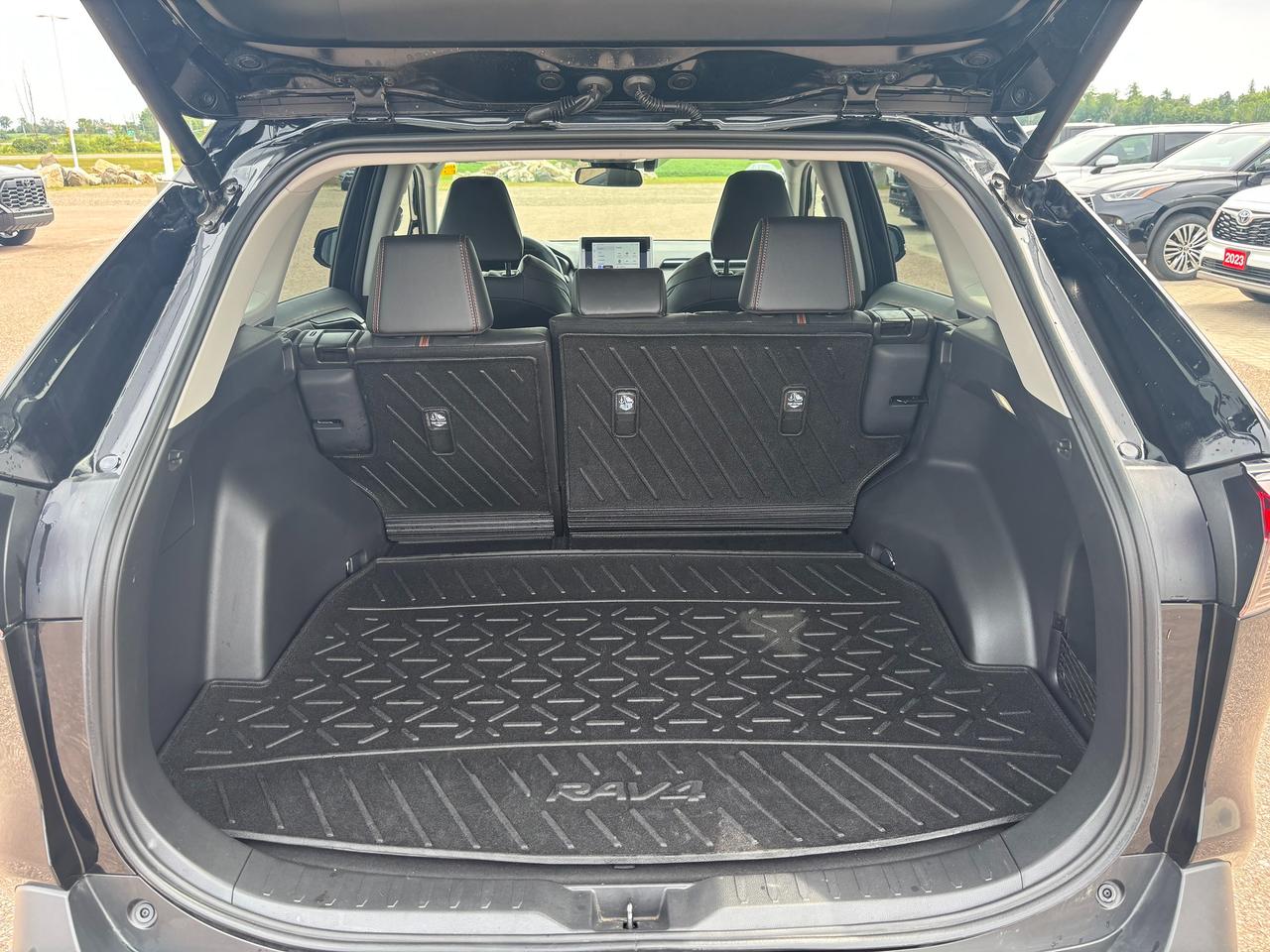 2025 Toyota RAV4 TRAIL Photo4