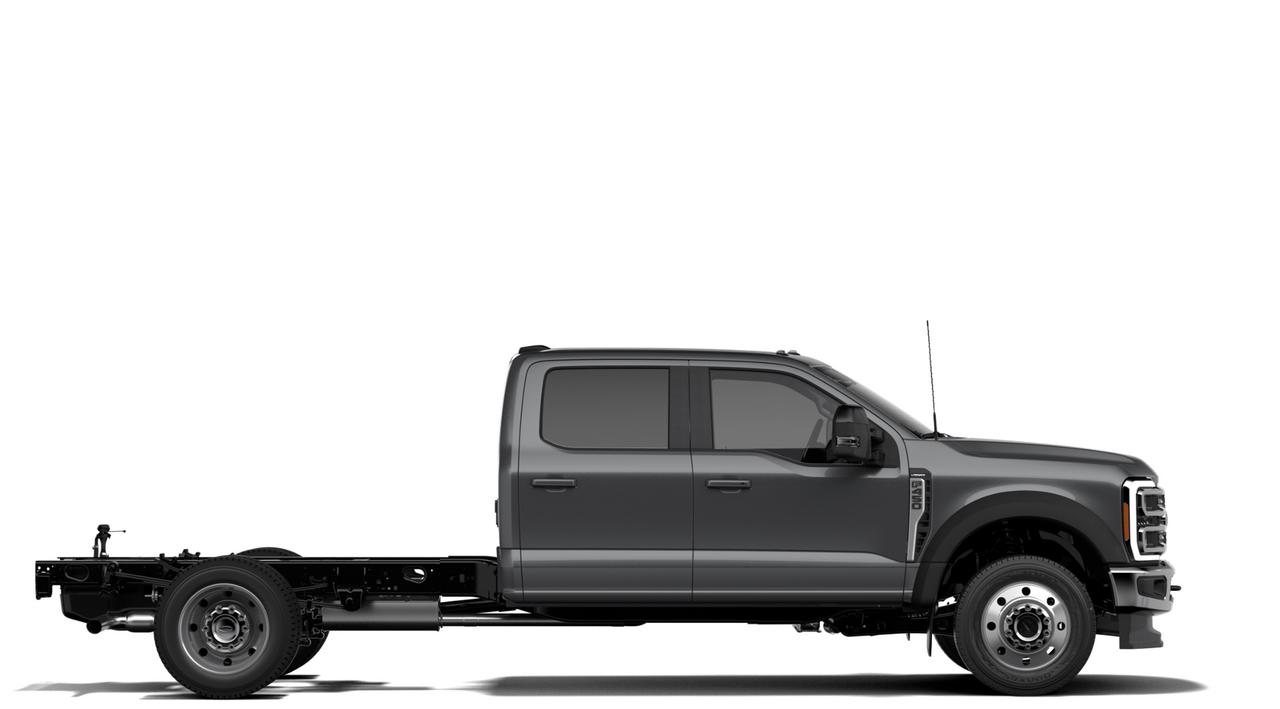 2027 Ford F-450 Super Duty DRW LARIAT 4WD Crew Cab 179 WB 60 CA Photo4