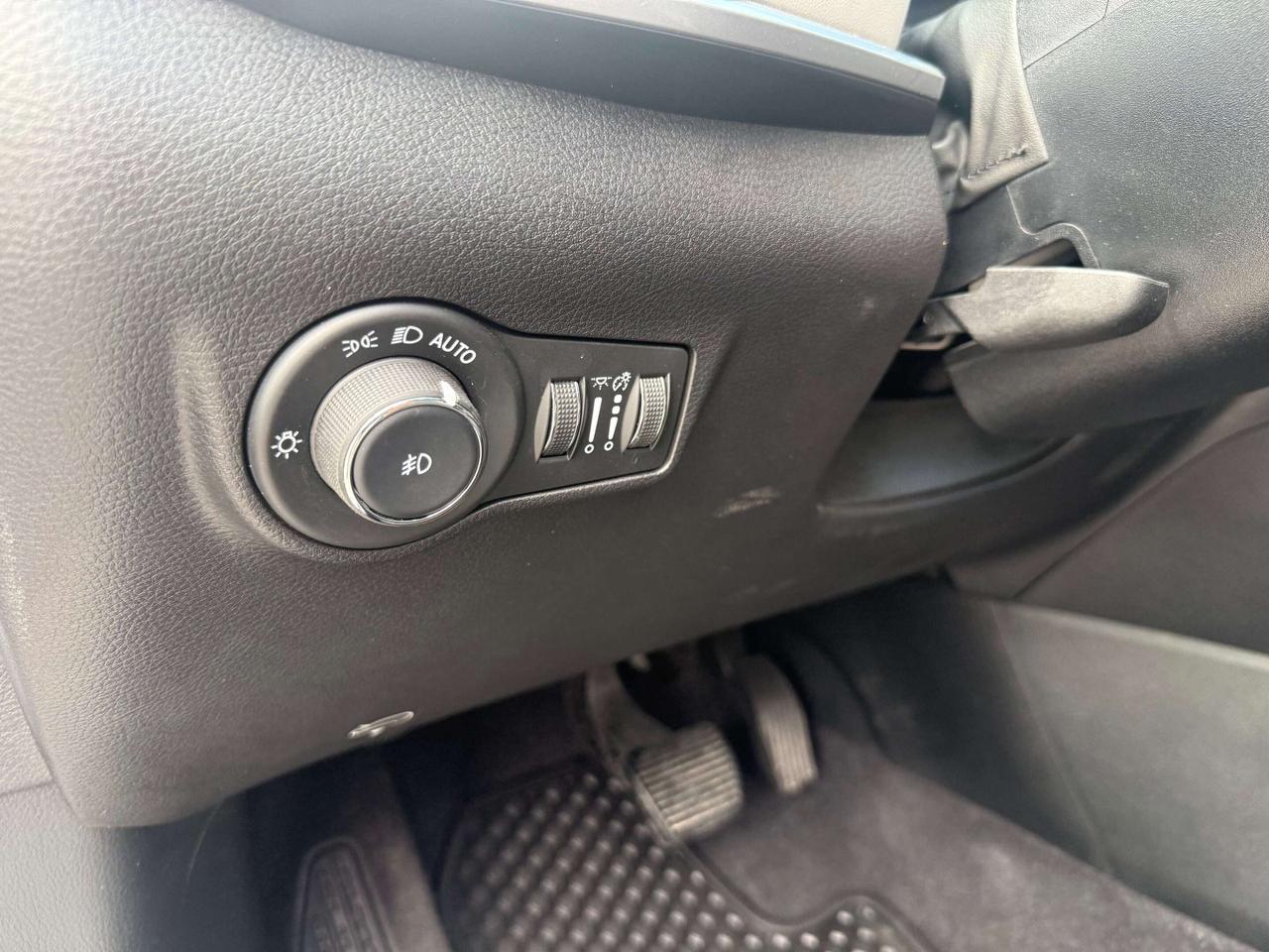 2024 Jeep Compass Limited 4X4 - Pano Roof, Photo