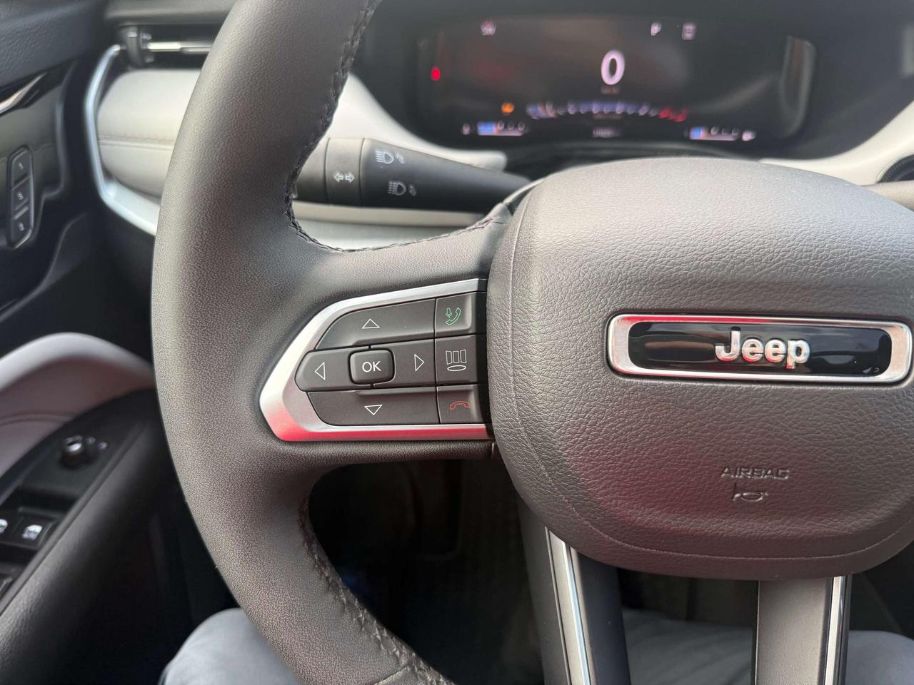 2024 Jeep Compass Limited 4X4 - Pano Roof, Photo