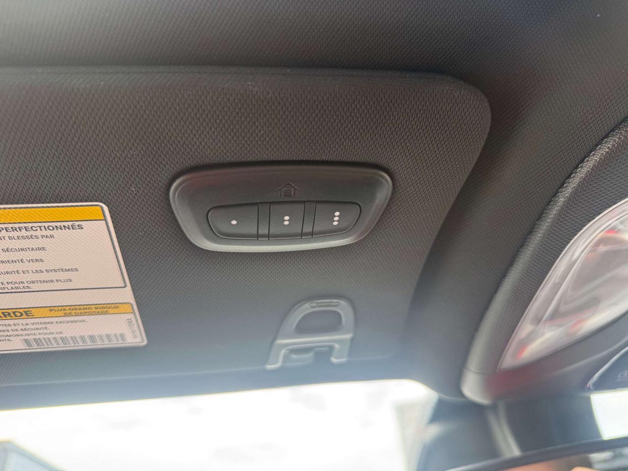 2024 Jeep Compass Limited 4X4 - Pano Roof, Photo