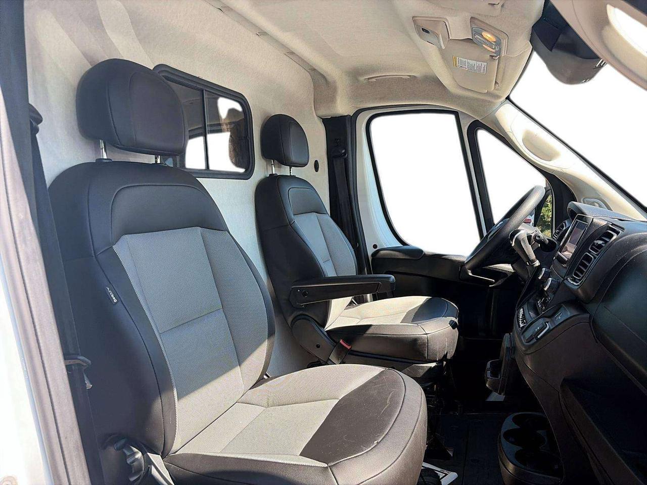 2025 RAM Cargo Van ProMaster 3.6 L V6 |PARTITION DOOR|VINYL SEATS Photo