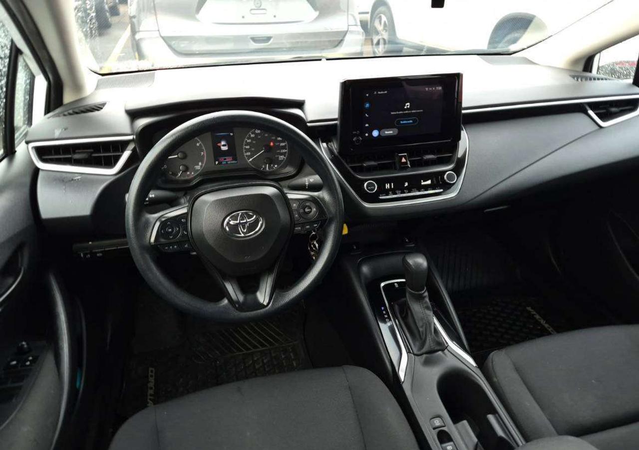 2023 Toyota Corolla LE | CLEAN CARFAX | HEATED SEATS | CARPLAY Photo