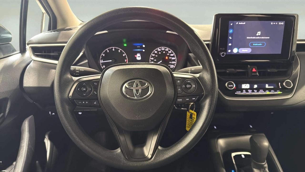 2023 Toyota Corolla LE | CLEAN CARFAX | HEATED SEATS | CARPLAY Photo
