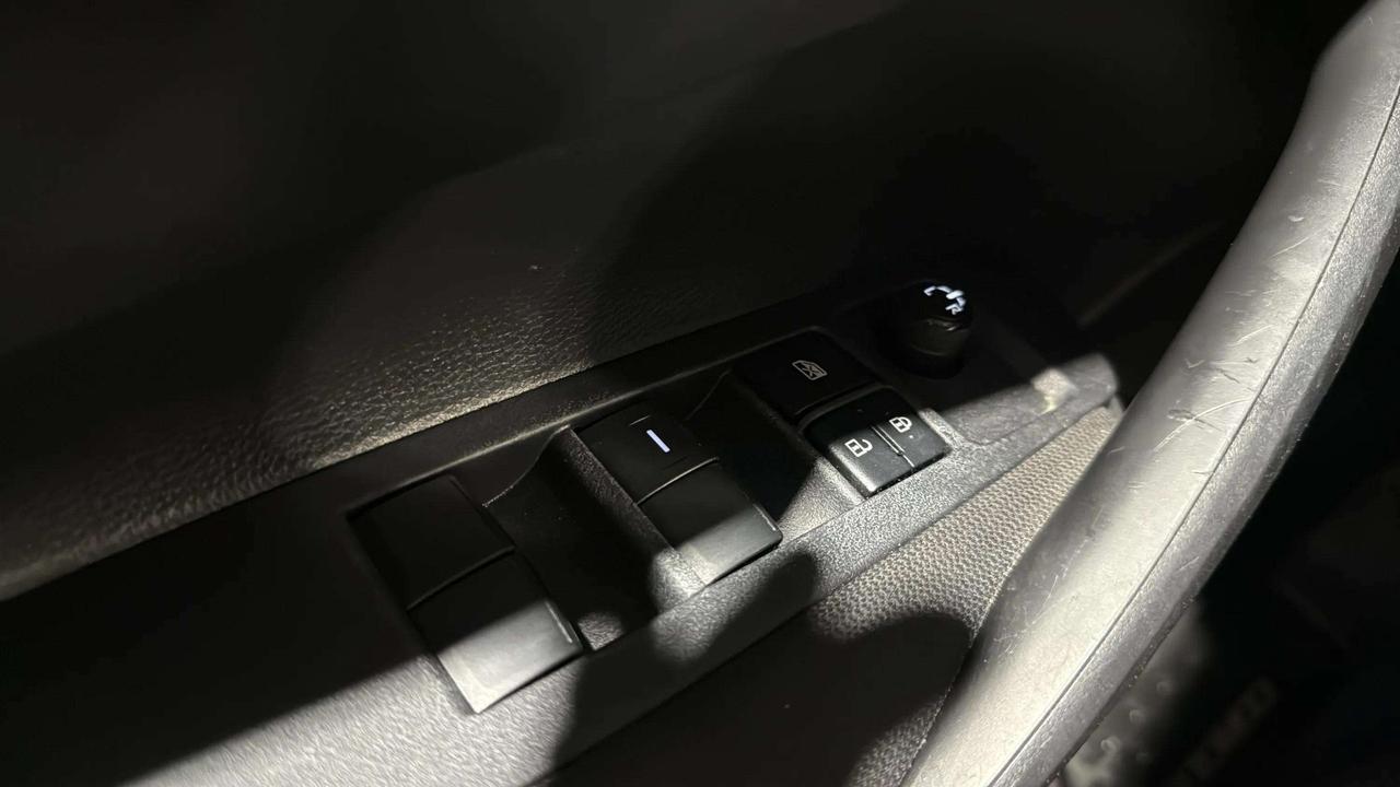 2023 Toyota Corolla LE | CLEAN CARFAX | HEATED SEATS | CARPLAY Photo