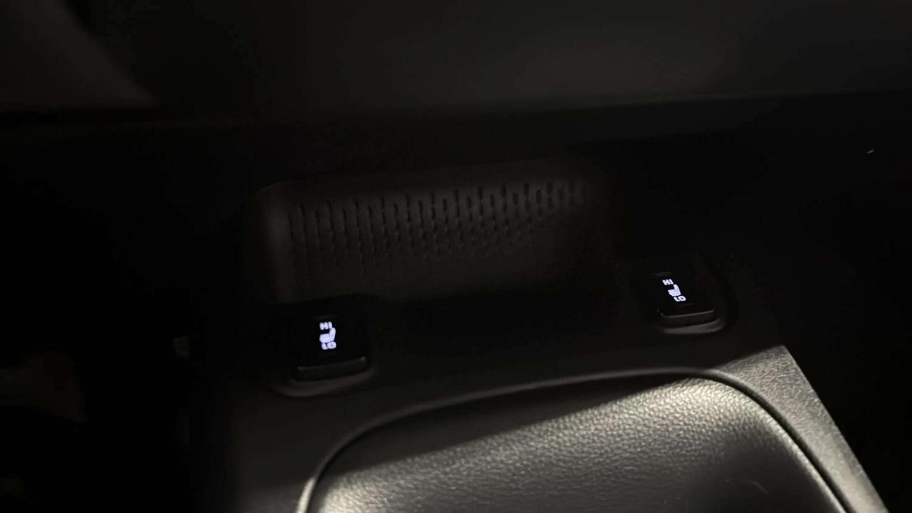 2023 Toyota Corolla LE | CLEAN CARFAX | HEATED SEATS | CARPLAY Photo