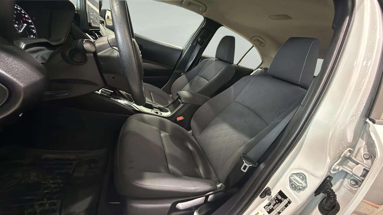 2023 Toyota Corolla LE | CLEAN CARFAX | HEATED SEATS | CARPLAY Photo