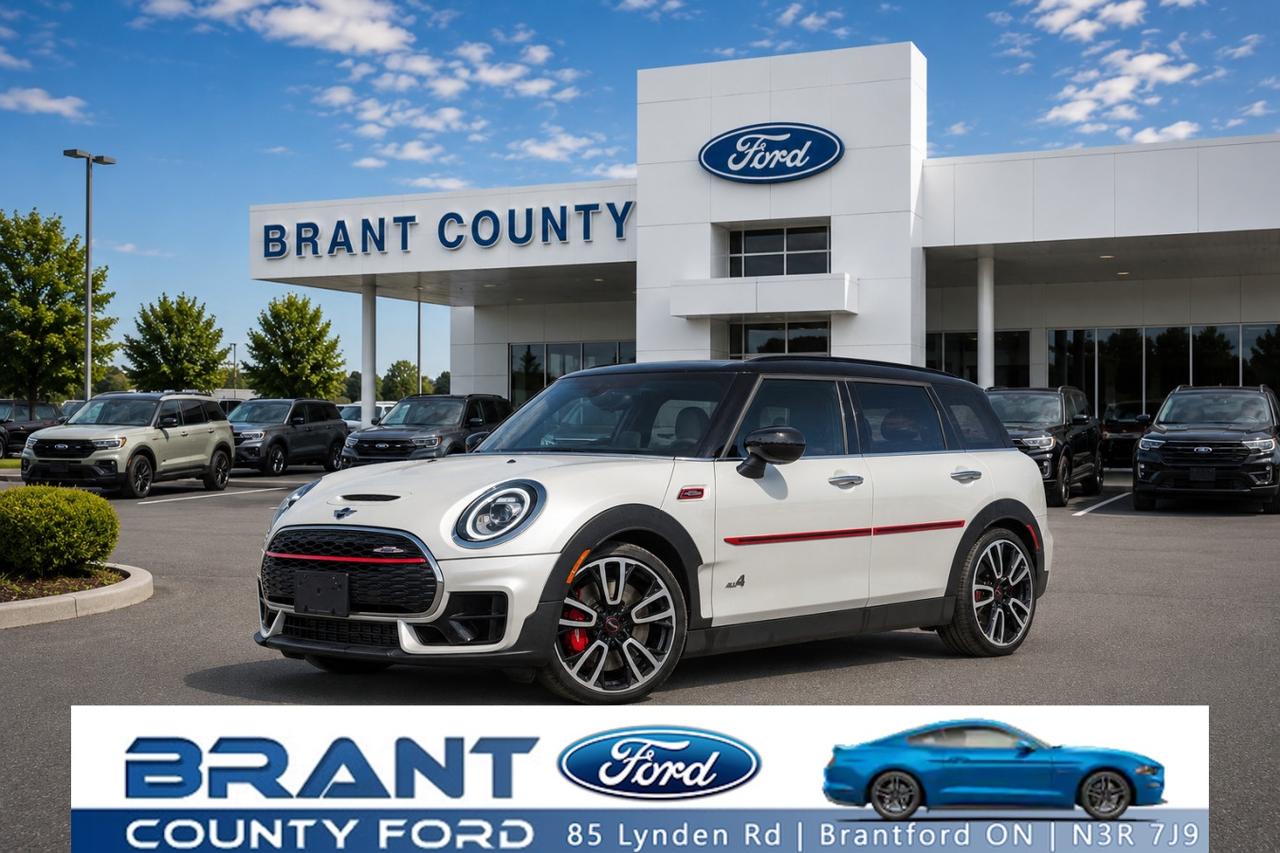 2020 MINI Cooper Clubman Cooper ALL4  PANO ROOF  LOW KM  LEATHER Photo