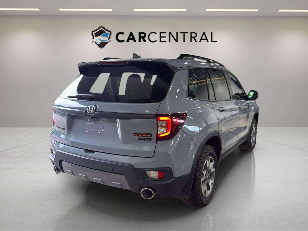 2023 Honda Passport TRAILSPORT | CLEAN CARFAX | CARPLAY | LEATHER | Photo4