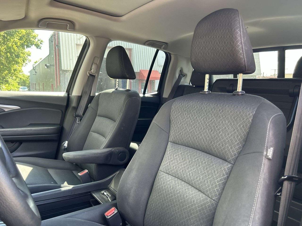 2017 Honda Ridgeline SPORT AWD | SUNROOF | CARPLAY | REMOTE START | A/C Photo