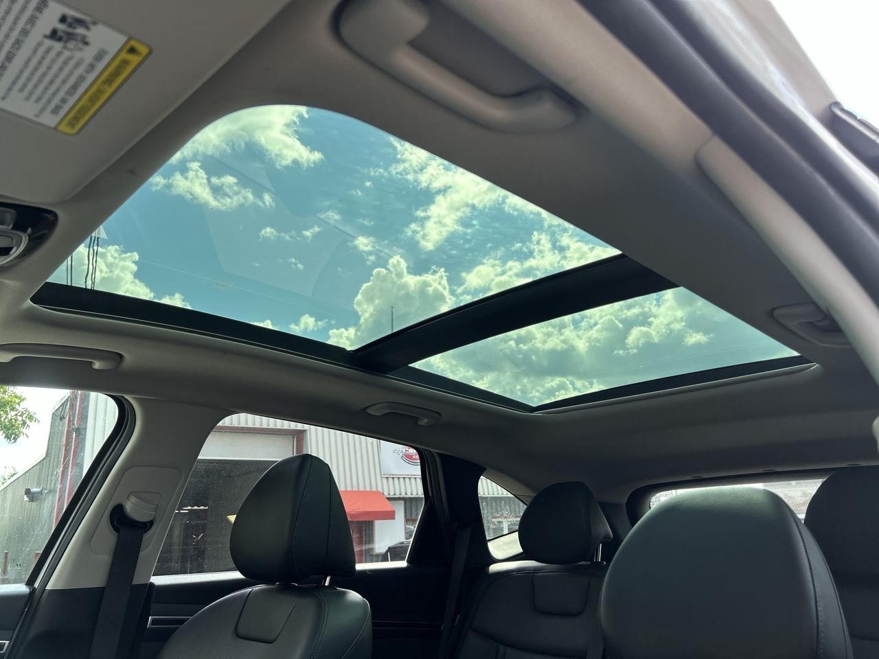 2024 Hyundai Tucson TREND AWD | HTD LEATHER | PANO ROOF | CARPLAY |A/C Photo