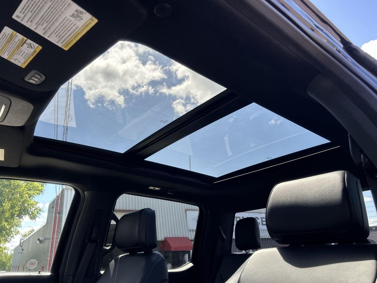 2024 Ford F-150 LARIAT 4X4 | CREW | ECOBOOST | LEATHER | PANO ROOF Photo