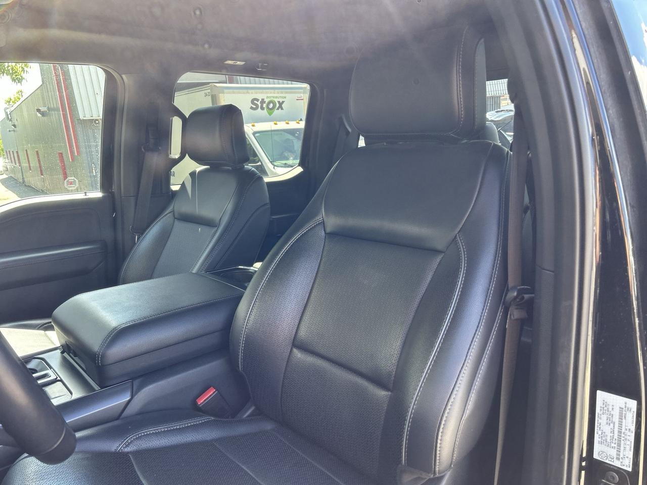 2024 Ford F-150 LARIAT 4X4 | CREW | ECOBOOST | LEATHER | PANO ROOF Photo