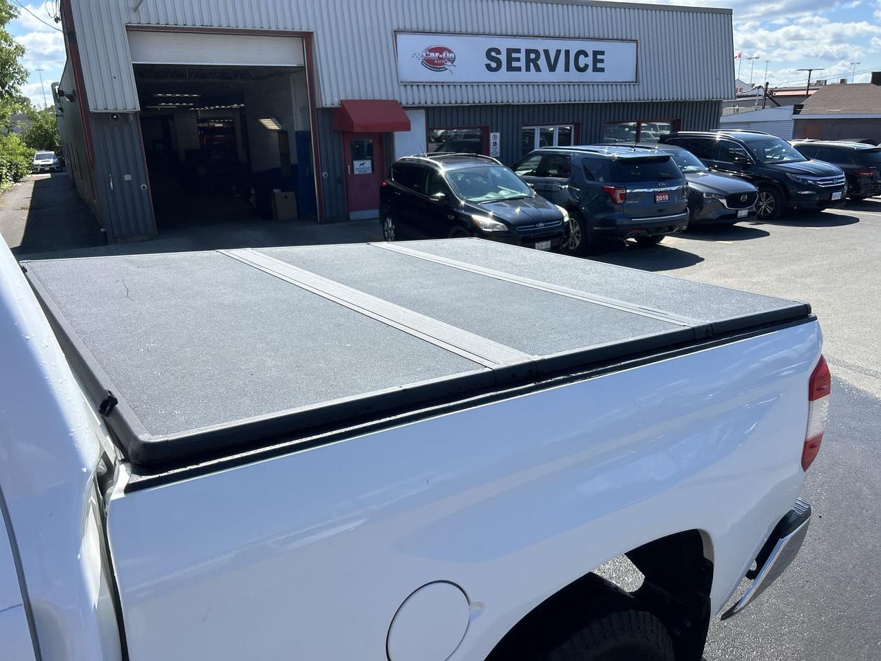 2018 Toyota Tundra 4X4 | 5.7L V | TOW PKG | TONNEAU | ALLOYS | A/C Photo