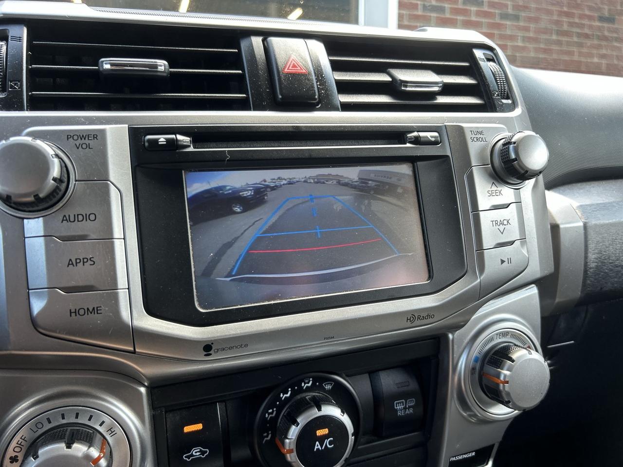 2015 Toyota 4Runner 4X4 | REAR CAMERA | ALLOYS | TOW PKG | BLUETOOTH Photo2