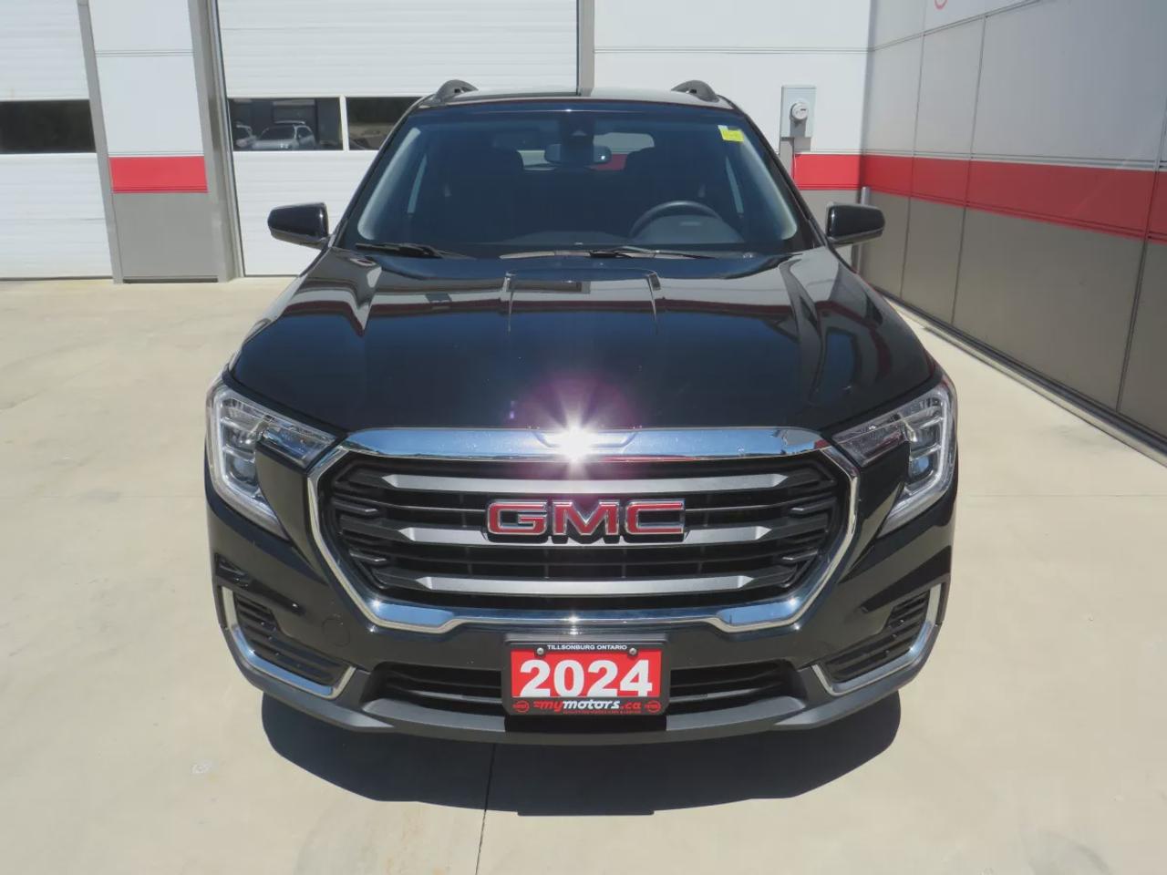 2024 GMC Terrain SLE | AWD | Automatic | Alloy Wheels | Heated Seats | Power Driver Seat | Dual Climate Control | Digital Driver Display | Android Auto & Apple CarPlay | Bluetooth | Back-Up Camera | Cruise Control | Lane Keep Assist | Lane Departure Warning | Forward Coll Photo