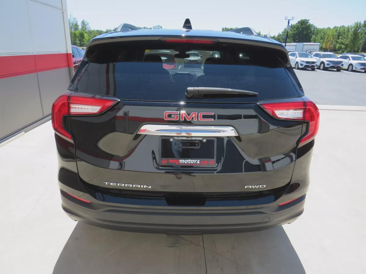 2024 GMC Terrain SLE | AWD | Automatic | Alloy Wheels | Heated Seats | Power Driver Seat | Dual Climate Control | Digital Driver Display | Android Auto & Apple CarPlay | Bluetooth | Back-Up Camera | Cruise Control | Lane Keep Assist | Lane Departure Warning | Forward Coll Photo
