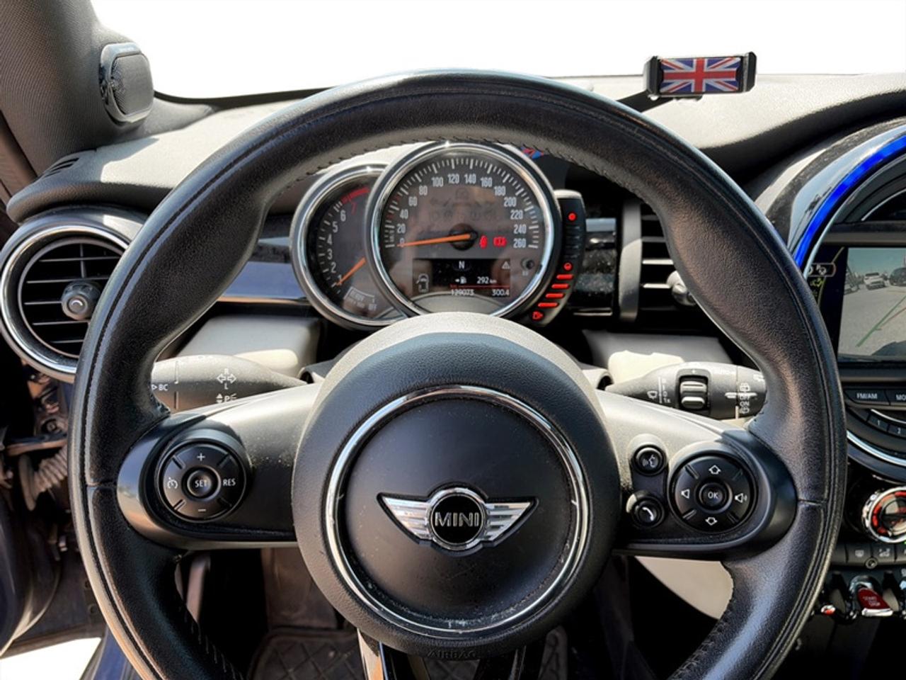 2014 MINI Cooper Hardtop Hatchback Photo