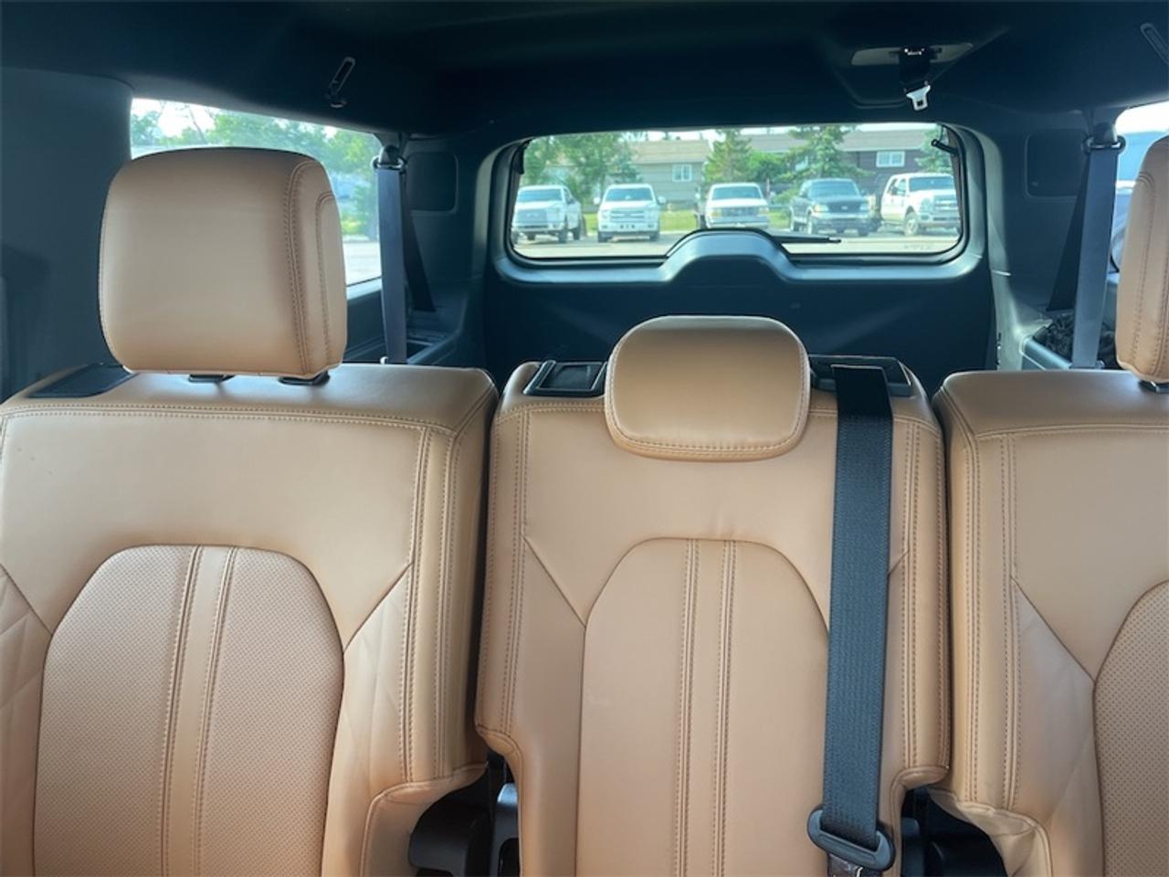 2024 Ford Expedition Platinum Max  - Premium Audio Photo5