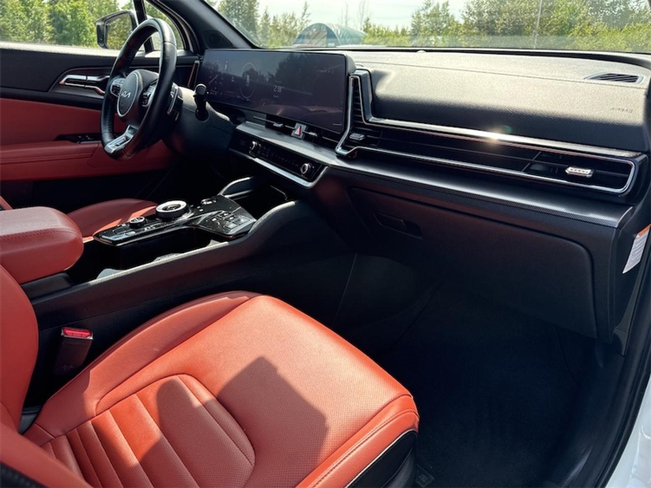 2024 Kia Sportage Hybrid SX AWD w/Red Interior   - $297 B/W Photo