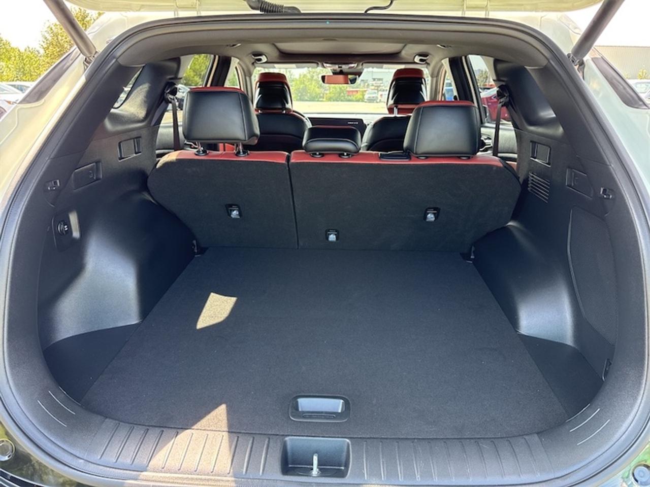 2024 Kia Sportage Hybrid SX AWD w/Red Interior   - $297 B/W Photo