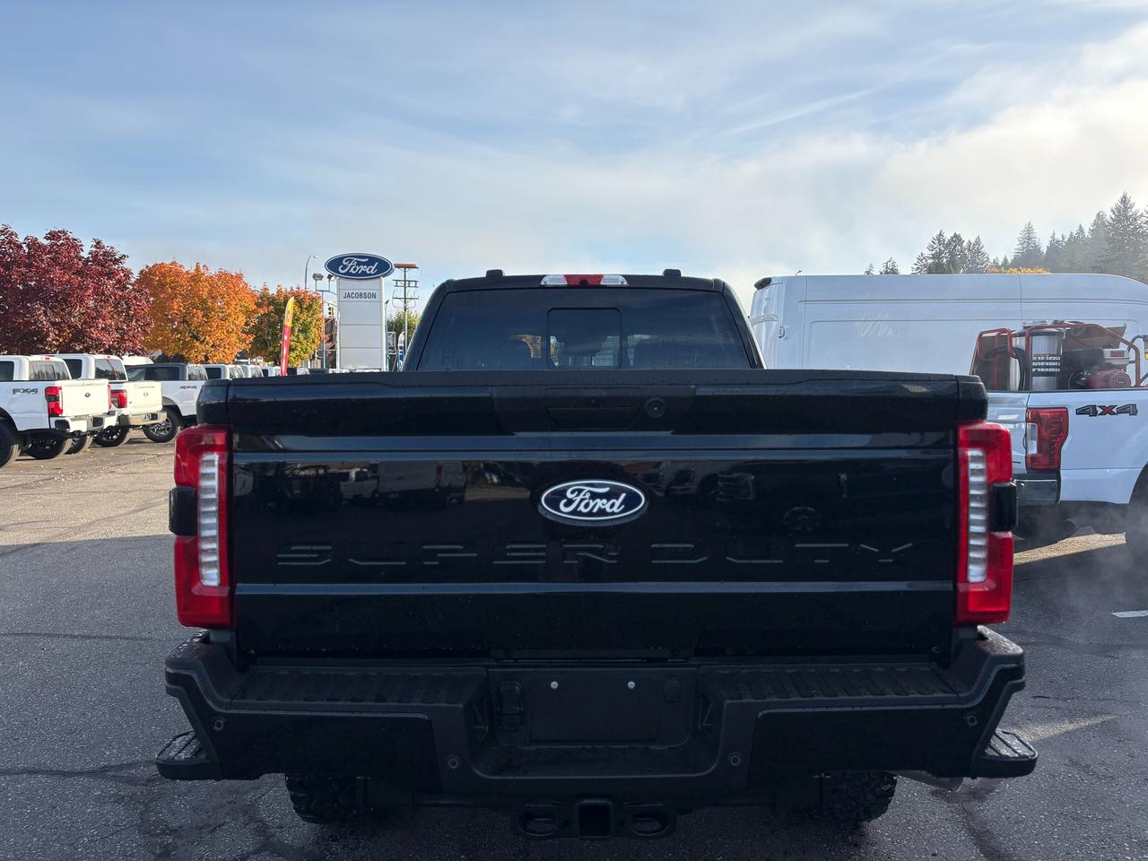2027 Ford F-350 Super Duty SRW XL Photo3