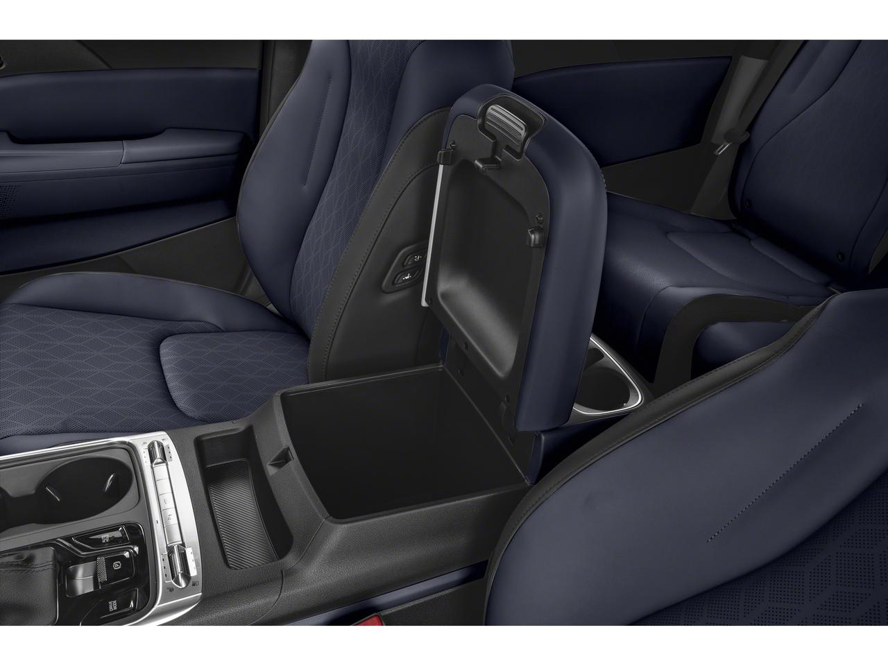 2025 Kia Carnival SX FWD Photo