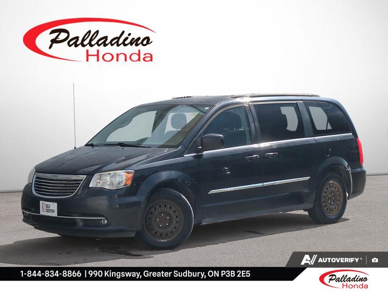 Used 2015 Chrysler Town & Country UNKNOWN for sale in Greater Sudbury, ON