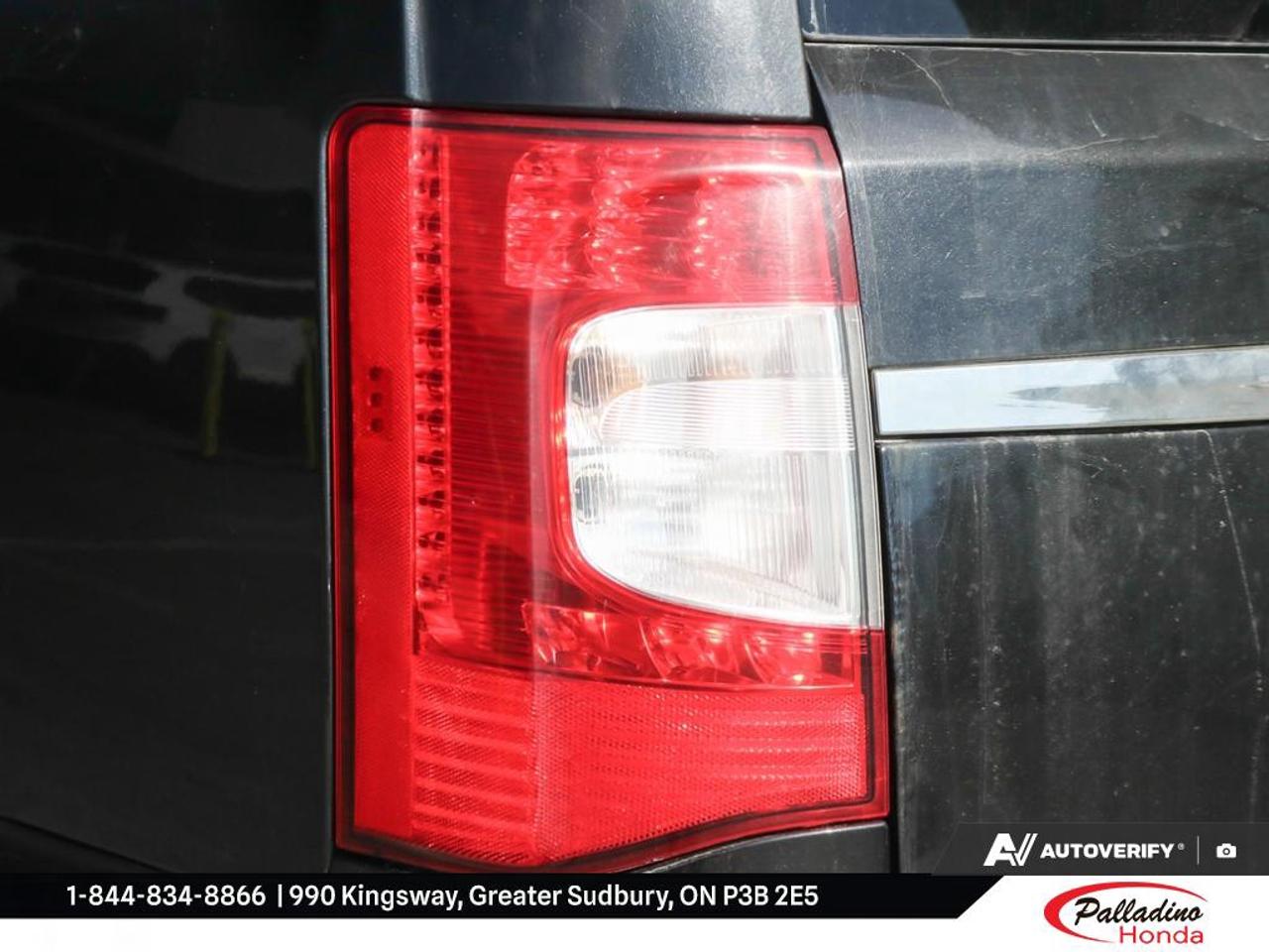 2015 Chrysler Town & Country UNKNOWN Photo