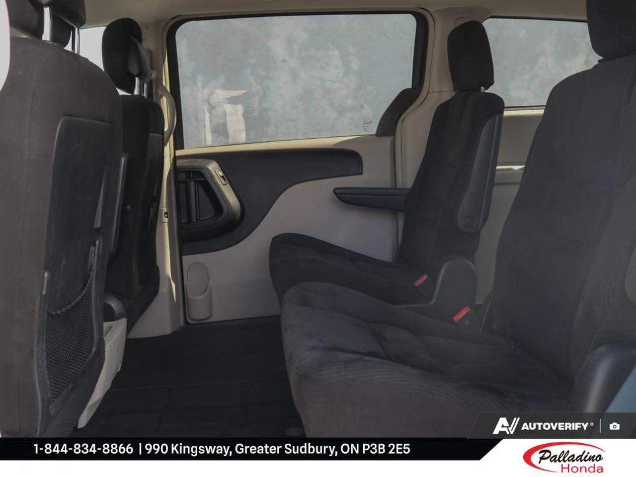 2015 Chrysler Town & Country UNKNOWN Photo