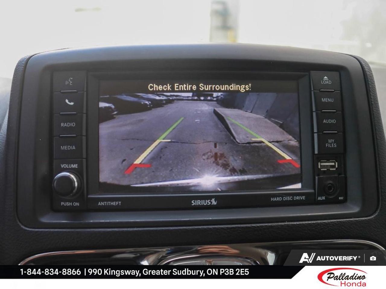 2015 Chrysler Town & Country UNKNOWN Photo
